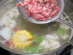 -金龙大四喜牛肉火锅