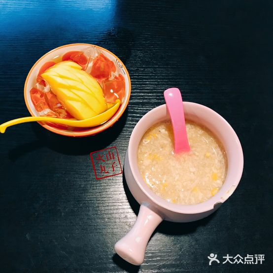 四季纯粟米屋·生蚝·小龙虾(民族东店)