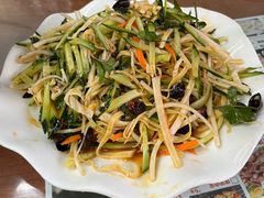 -东北四季饺子王(华山路店)