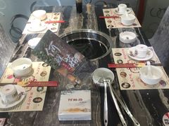 -何鲜菇火锅(大营盘店)