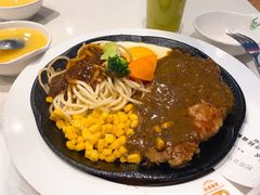 -汤姆家的牛排意面披萨(新城市广场店)