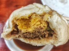 咸蛋黄超人包-老陶包子铺(南大西南村店)