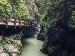 -龙水峡地缝景区