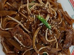 干炒牛河-去茶去餐厅(中央大街店)