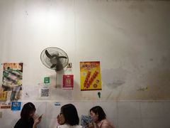 大堂-胡仁根胡记炸炸炸