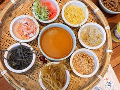 -包整·丝娃娃(一览甲秀楼风景店)