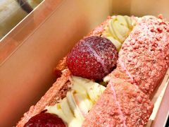 草莓魔法棒-奈雪的茶(亨特国际广场店)