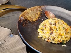 -铭牛烧肉·和牛海鲜自助(高新月牙湖店)