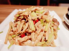 -九头鹰家宴(岳家嘴店)