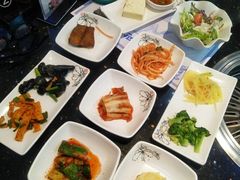 -青松馆韩国料理(香港中路佳世客店)