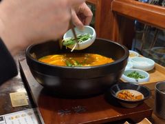 -银米·云南传统过桥米线(双廊黑金冠店)
