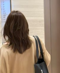 -BULB STUDIO 巴柏明星发型工作室