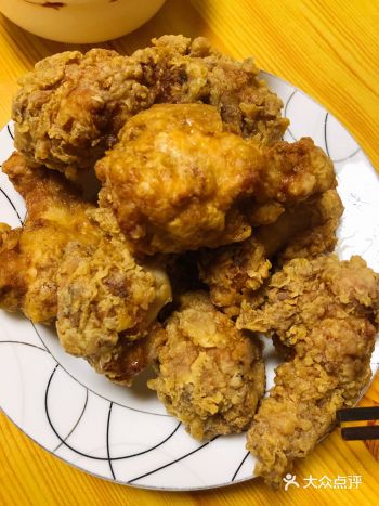 炸鸡的鸡尽量不要买冷冻的,买冰鲜的更美味