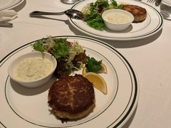 招牌蟹肉饼-Wolfgang’s Steakhouse 沃夫冈牛排馆(上海白玉兰广场店)