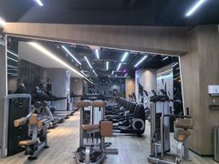-威克健身游泳(万菱汇店)