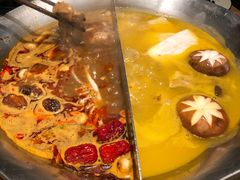 红颜花胶鸡锅-湊湊火锅·茶憩(杭州湖滨银泰in77店)