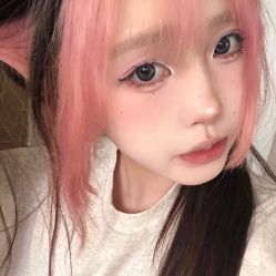 -丝语萱形象