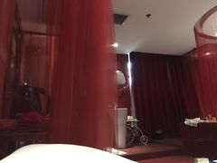 -天鹅恋主题酒店(光谷广场步行街店)