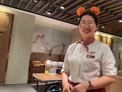 -海底捞火锅鲜切牛肉主题店(长寿路店)