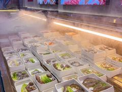 -来龍儿鲜切牛肉自助老火锅