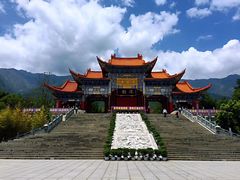 -三塔倒影公园