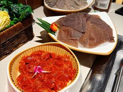-海底捞火锅鲜切牛肉主题店(长寿路店)