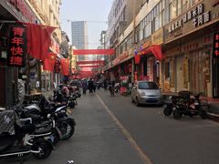 -许西美食一条街