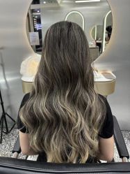 -Tloml salon