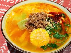 酸辣米线-火塘云南烧烤大排档