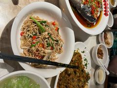 -味上湘菜馆(阿波罗店)