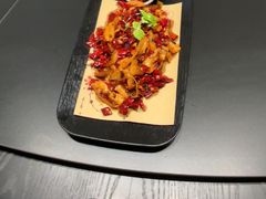 -艳阳天民俗村(公园路店)