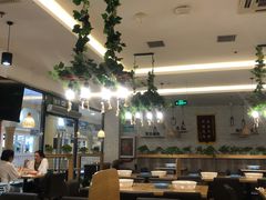 大堂-拿渡·水煮鱼麻辣香锅(王府井奥莱·香江小镇店)