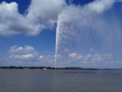 -人民防洪胜利纪念塔