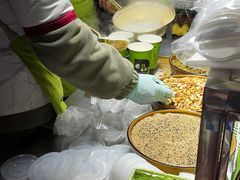 -清真老马家国华牛奶鸡蛋醪糟(正宁路店)