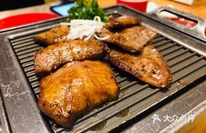Soy-Braised Beef Tongue Set Meal