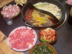 -重庆故事姊妹老火锅(财经学院店)