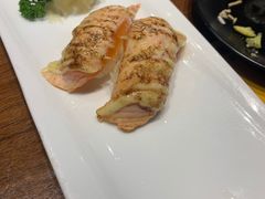 三文鱼火炙握寿司-井圣日膳(万达店)