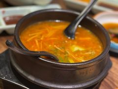 -明洞阿姨·韩式酱蟹烤肉·创意料理(三元桥店)