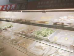 自助取餐区-蜀渔港·鱼缸烤鱼店(华山珑城店)