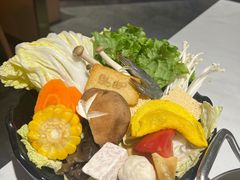 -呷哺呷哺 黄金牧场 (新中关购物中心店)