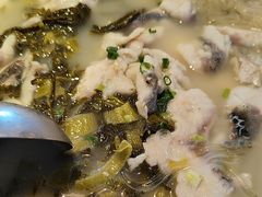 -严记小天府酸菜鱼(西四路店)