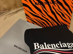 -BALENCIAGA(恒隆广场店)