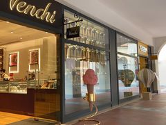 门面-VENCHI 闻绮(上海佛罗伦萨小镇店)