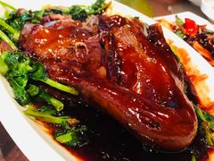 八宝葫芦鸭-东方明珠老上海8号餐厅(东方明珠广播电视塔店)