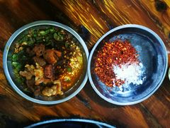 干碟-学街秀兰麻辣烫