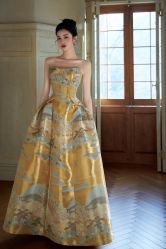 -纯色时光婚纱艺术馆WHITE