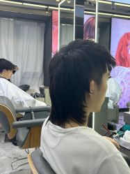 -藤野造型烫发染发