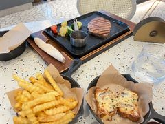-必胜客(WOW中央公园店)
