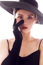 -onlygirl摄影美学馆高端定制(江滩店)