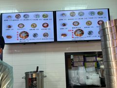 -红鼻子桂林米粉(金唐新光界店)